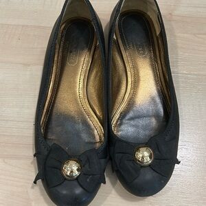 Coach size 8 bow flats